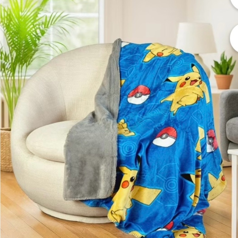 Pokemon Reversible    Blanket